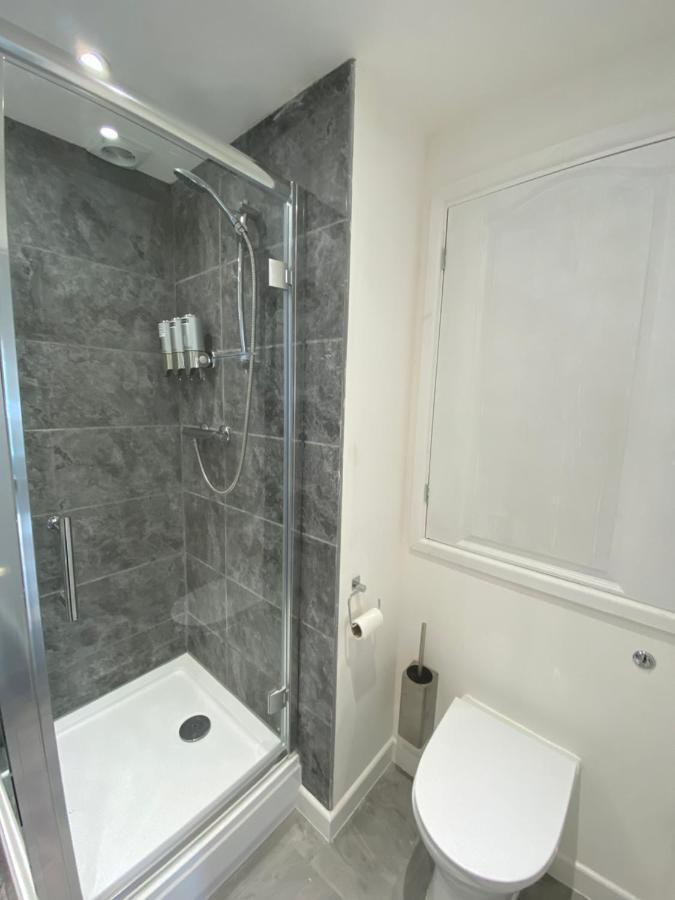 Modern 2 Bedroom Apartment, With Car Parking. Bitton ภายนอก รูปภาพ