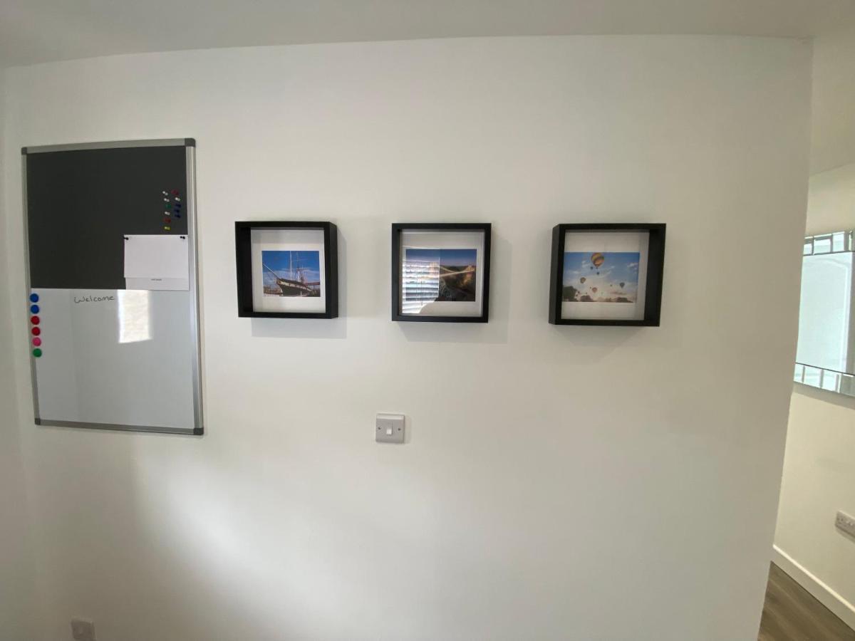 Modern 2 Bedroom Apartment, With Car Parking. Bitton ภายนอก รูปภาพ